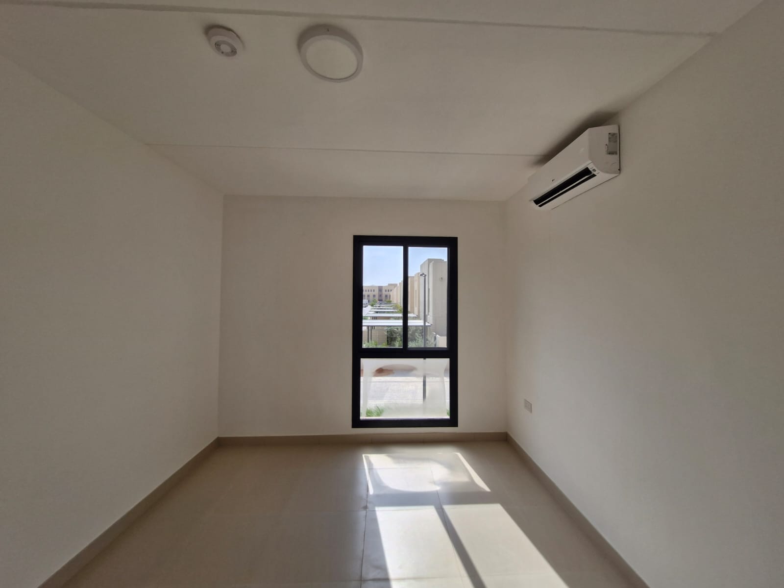 🏰 **Modern Luxury Villa | Sidra District – Roshn**   ✨ *Contemporary Design Blending Elegance, Functionality & Sustainability*  